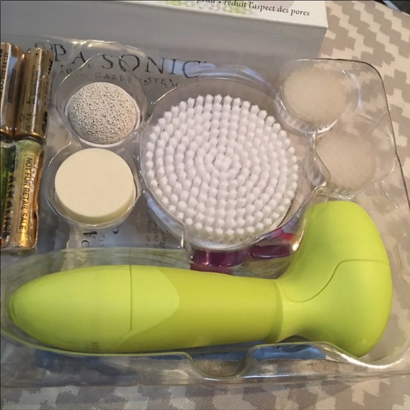 Spa Sonic Skin Care Face & Body Polisher NEW HOST PICK! - Picture 1 of 4